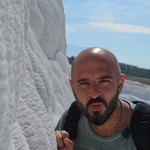 Cem, 45