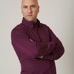 Max, 42