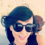 Leona, 39