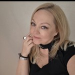 Lili, 48